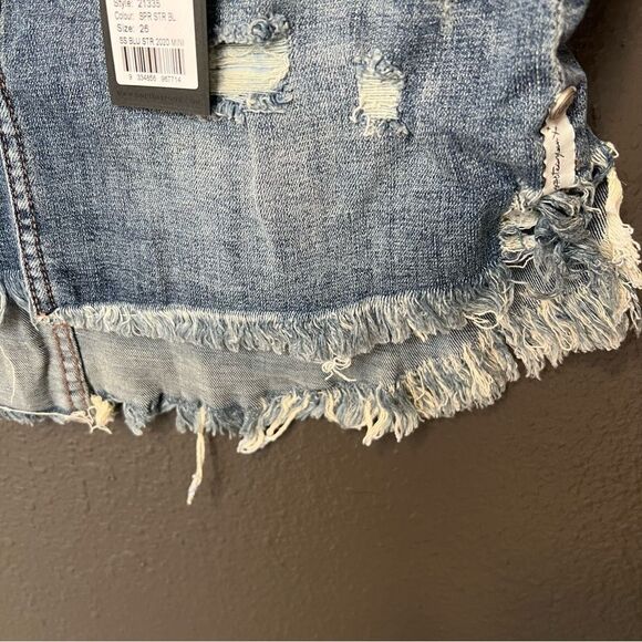 One Teaspoon 2020 Mini High Waist Denim Skirt in Superstar Blue size 26 - Picture 4 of 15
